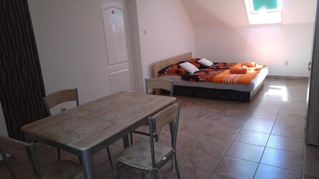 Vasti Apartman Siofok Exterior photo